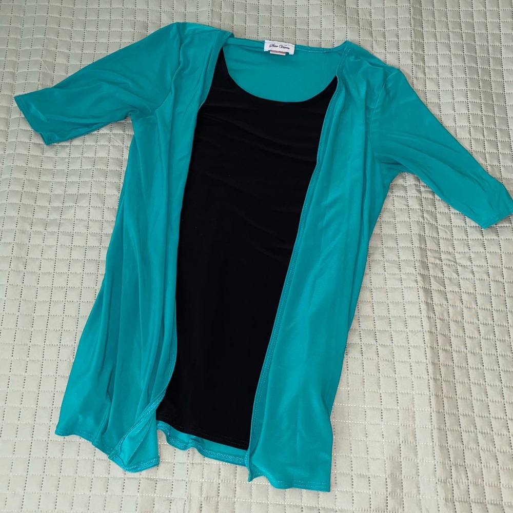 Green short sleeve cardigan